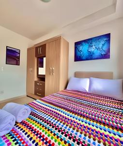 INCRíVEL, Apto 2 qtos com suíte e garagem