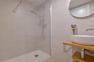 Romantic Suite Roig Arena N10 Virkin Suites