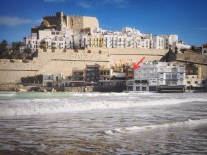 Porteta sobre el mar