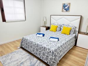 Luxury unique central flat with 2 swimming pools