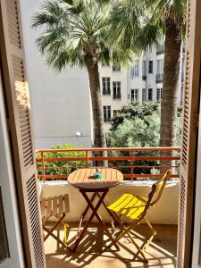 Charmant appartement avec terrasse en plein cœur de Nice à deux pas de la mer !
