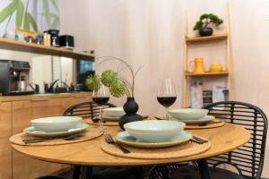 ASTORIA Loft Elite Apartment free parking,WIFI,AC,Elevator