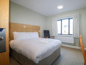 Pebble Path at Marine Court