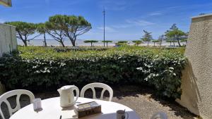 Appartements Saint Georges de Didonne - VUE MER pour ce STUDIO COSY en rez-de-chaussee : photos des chambres