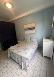 Apt quarto e sala Angra Inn