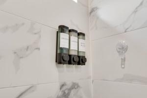 New! Modern Comfort 5 min from Downtown & Deep Ellum