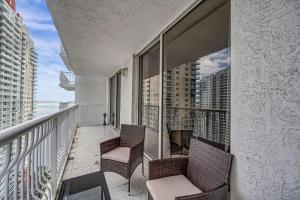Peaceful Brickell 1BR Water and City Outlook