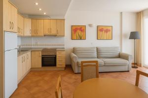 EL ESTUDIO DE LA PLAYA BENALBEACH Vistas al Mar