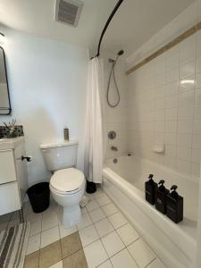 Elegant 1BR Condo at Brickell