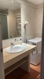 EL ESTUDIO DE LA PLAYA BENALBEACH Vistas al Mar