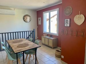 Maisons de vacances La villa Jeanne- Charmante maison avec tres belle terrasse couverte a 10 min du centre de Salies de Bearn : photos des chambres