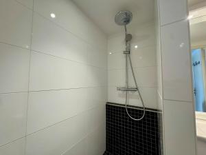 Appartements Entre mer & piscine Maison familiale pour 6 : photos des chambres