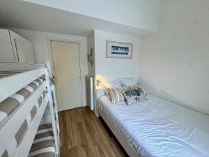 Appartements Entre mer & piscine Maison familiale pour 6 : photos des chambres