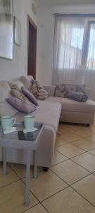 Sotto il Portico Home