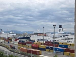 Aria Seaside Tranquility Apartments