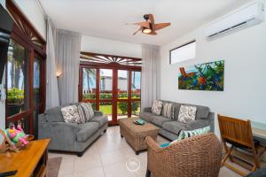 Bahia Azul 2A beachfront, Jaco Beach, 1st floor