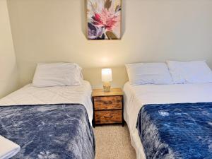 Huge Place Minutes from NYC Parking Available