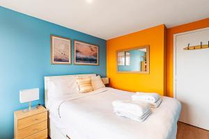 Chancery Lane Gem with Balcony and Lift