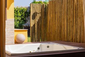 Casa com 4 Quartos & Jacuzzi em Búzios | CBC 16