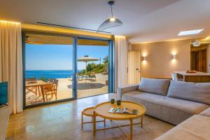 Villa Yasemi by Villa Plus