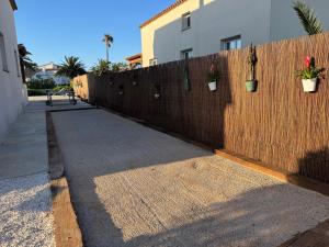 Villa Moana Lagune 4 chambres, 4 salles de bain, piscine privative chauffée à 30 degrés toute l année, balnéo, terrain de pétanque privé, ping-pong