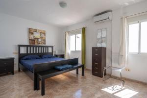 Seaside 3 bedroom Condo 50m beach in Costa del Sol