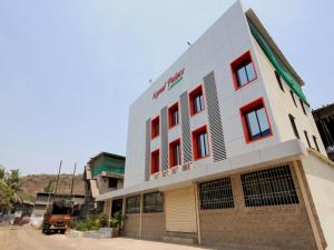 Hotel O Kunal Palace