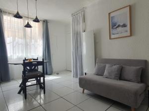 Beau studio rénové en centre-ville de Sète