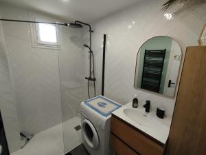 Central, terrasse, proche plage et toute proximité