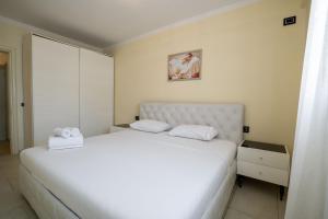 Full Sea View Apartment Sarande