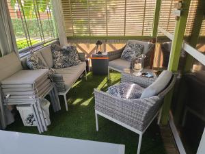 Chalets Chalet en bois climatise A 300 m de la plage Marina di Sorbo 6 personnes : photos des chambres