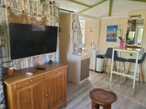 Chalets Chalet en bois climatise A 300 m de la plage Marina di Sorbo 6 personnes : photos des chambres