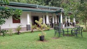 Salmanel Resort Ayagama - Rathnapura