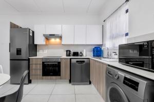 Lovely 2 bedroom, bathroom