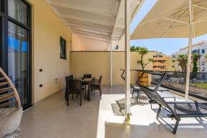 Emily Jacuzzi Veranda by PS