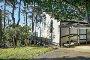 Driftwood Bungalow Ocean View Monthly Only - Ubytování bez kategorie ve městě Cambria