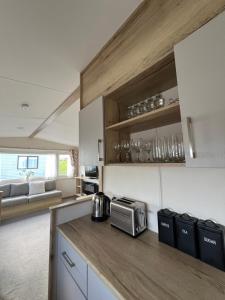 213 Trieste, Seaview Holiday Caravan in Paignton, Devon