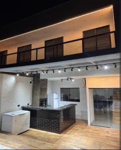 Casa na praia grande