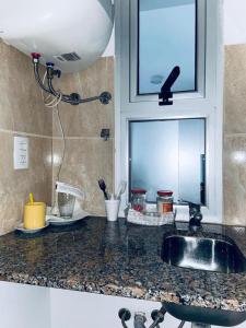 Departamento centrico monoambiente pb nuevo sencillo Av Belgrano 2