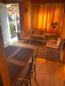 Caza azul salto del laja