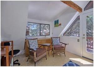 Poppy Cottage in the Pines