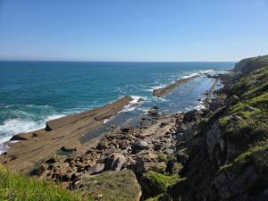 La Jomeruca ,espaciosa casa rural cerca de playa y montaña