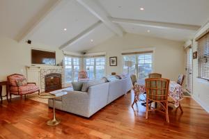 Pura Vida-Spring Special 31 thru 521