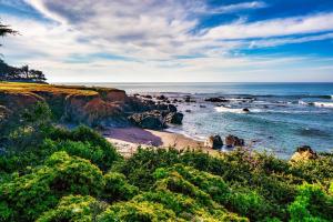 Sunset Sanctuary Oceanfront Luxury Monthly Newly remodeled