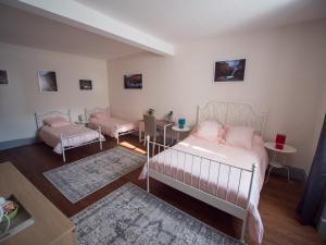 B&B / Chambres d'hotes chez Nathalie et Etienne : Chambre Quadruple Classique