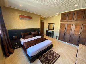 Luxurious 6 bdrms villa with pool in agadir DS62065