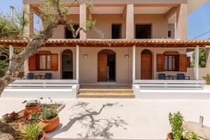 Lyria Hotel Apartments