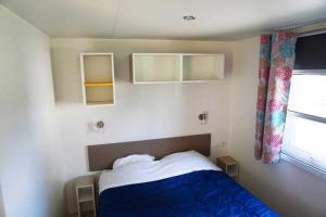 Campings Camping 4 etoiles - Parc aquatique - eeiaei : Mobile Home