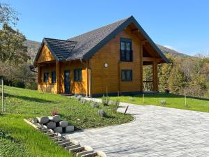 Wooden Villa Old Oak Plitvice Lakes