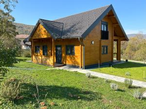 Wooden Villa Old Oak Plitvice Lakes